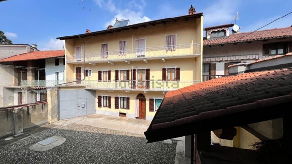 casa indipendente in vendita a Caluso