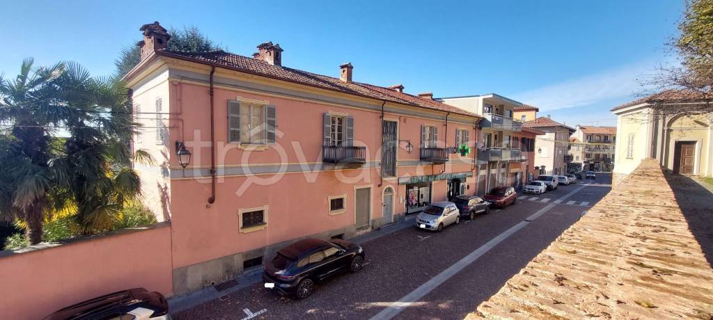 casa indipendente in vendita a Caluso