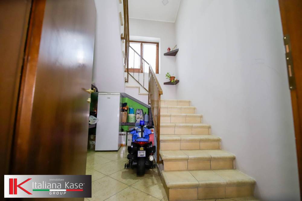 casa indipendente in vendita a Caluso in zona Vallo