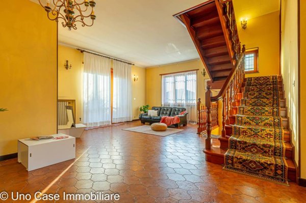 casa indipendente in vendita a Caluso