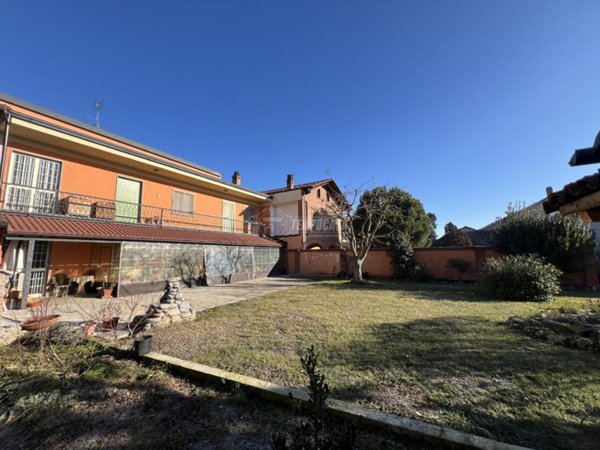 casale in vendita a Caluso in zona Vallo