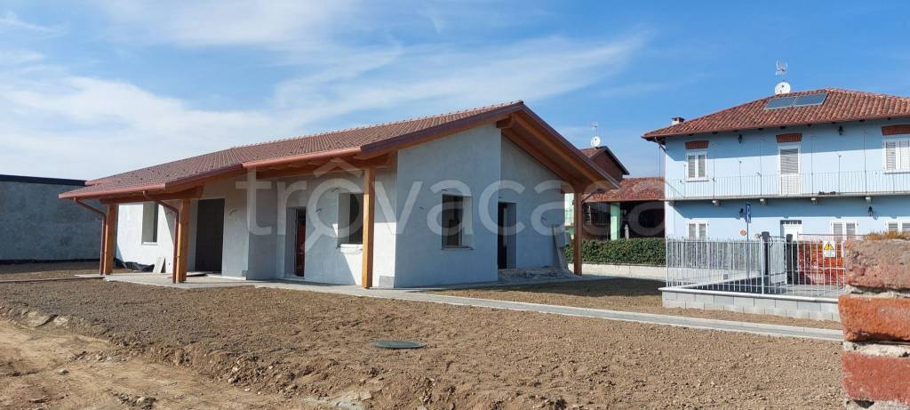 casa indipendente in vendita a Caluso