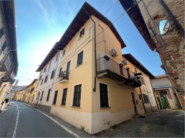 casa indipendente in vendita a Caluso