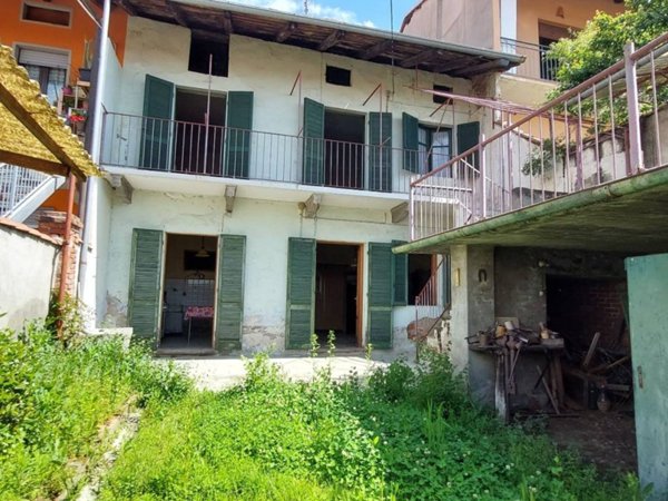 casa indipendente in vendita a Caluso