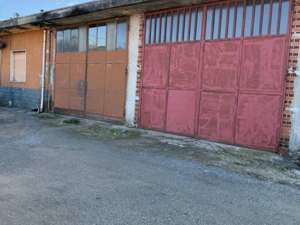 capannone in vendita a Caluso