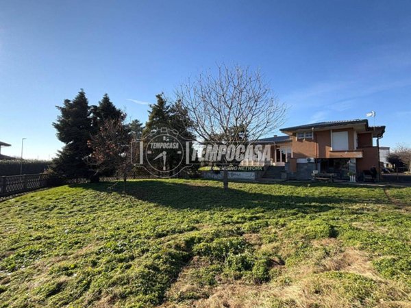 casa indipendente in vendita a Caluso