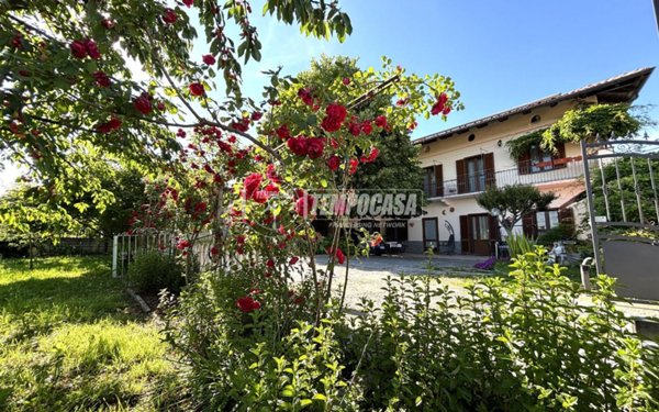 casa indipendente in vendita a Caluso in zona Arè