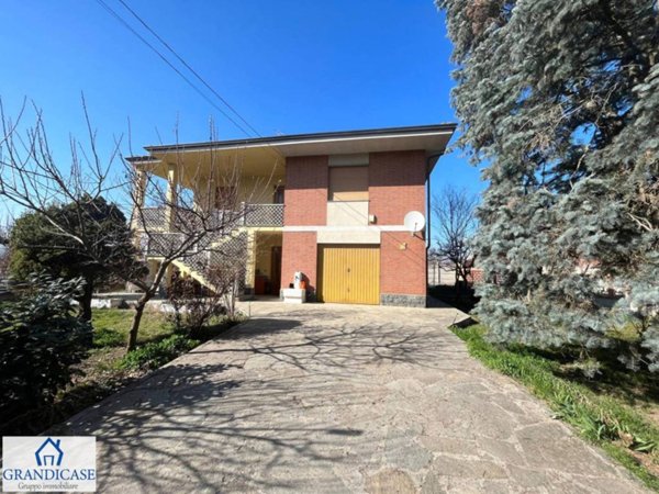 casa indipendente in vendita a Caluso in zona Vallo