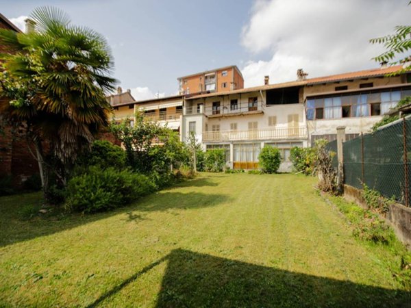 casa indipendente in vendita a Caluso