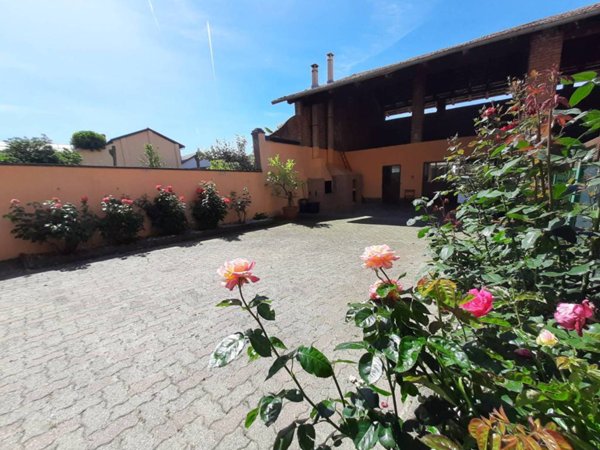 casa indipendente in vendita a Caluso
