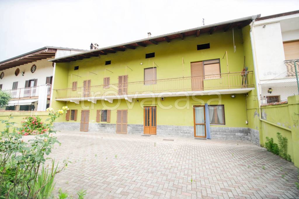 casa indipendente in vendita a Caluso in zona Arè