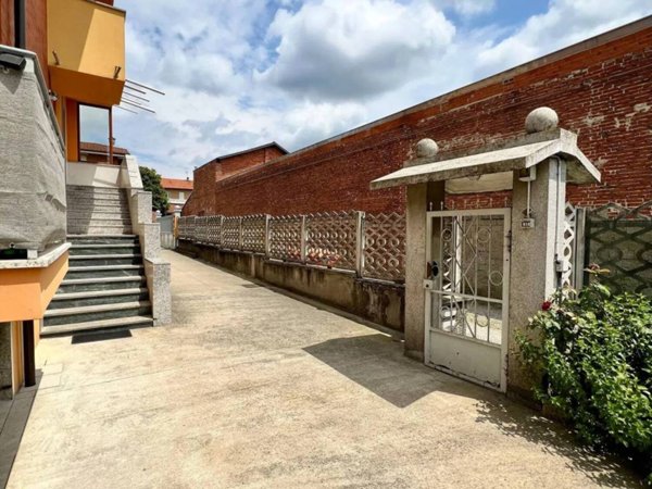 casa indipendente in vendita a Caluso