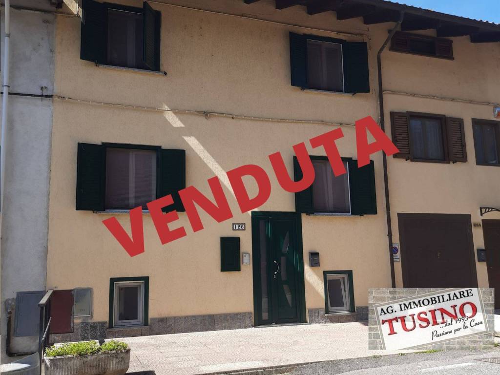 casa indipendente in vendita a Caluso