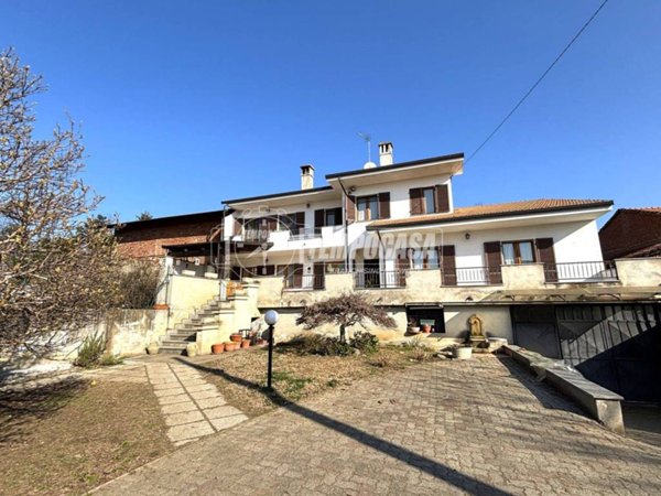 casa indipendente in vendita a Caluso