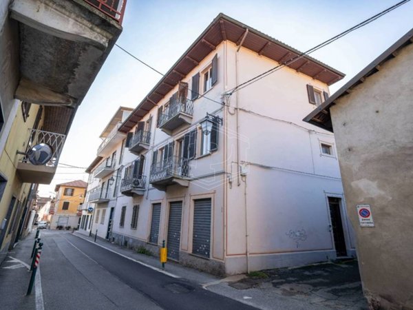 casa semindipendente in vendita a Caluso