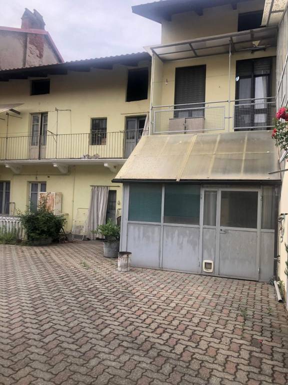 casa indipendente in vendita a Caluso