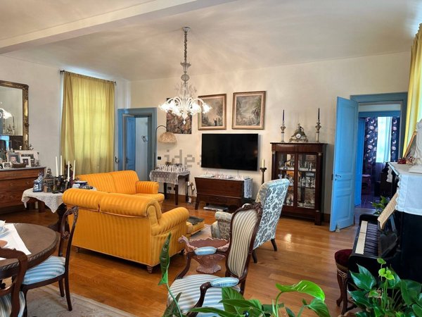 casa indipendente in vendita a Caluso