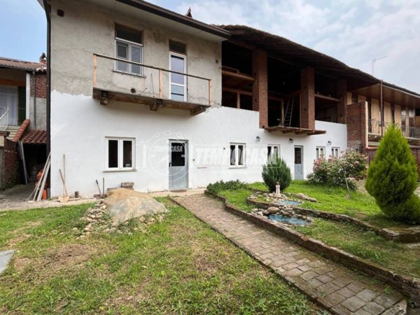 casa indipendente in vendita a Caluso in zona Rodallo