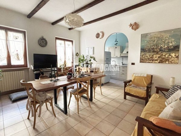 casa indipendente in vendita a Caluso