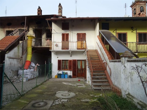 casa indipendente in vendita a Caluso in zona Vallo