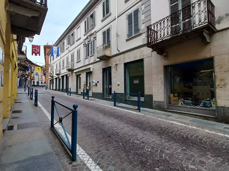 locale commerciale in vendita a Caluso