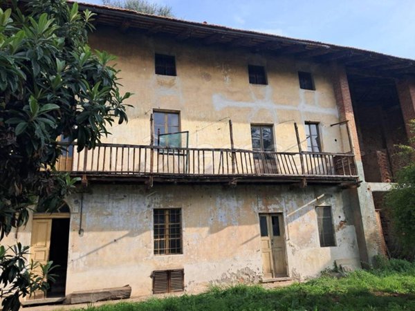 casa indipendente in vendita a Caluso
