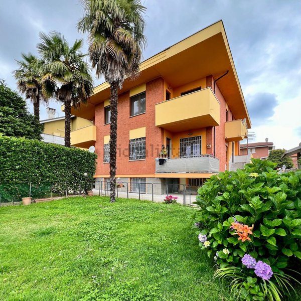 casa indipendente in vendita a Caluso