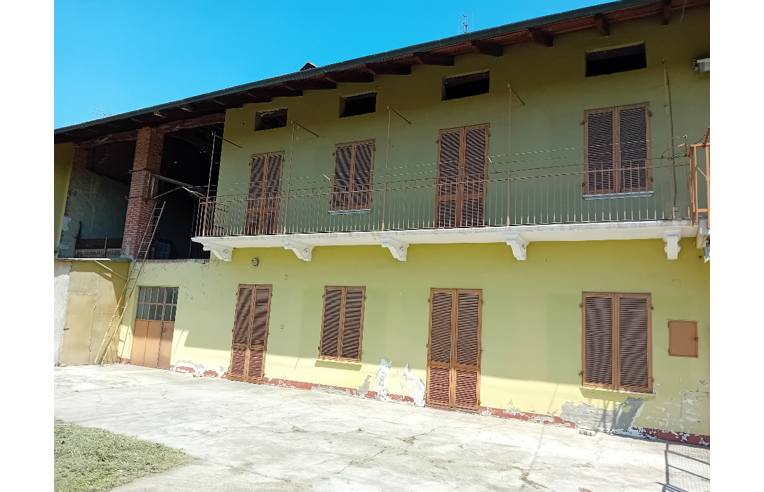 casa indipendente in vendita a Caluso in zona Arè