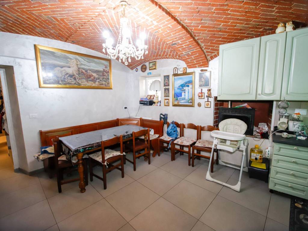 casa indipendente in vendita a Caluso