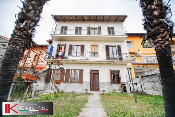 casa indipendente in vendita a Caluso