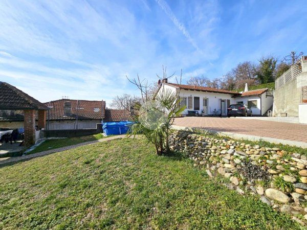 casa indipendente in vendita a Caluso