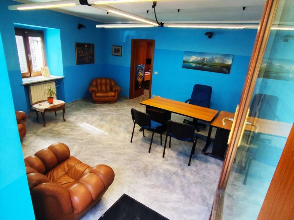 negozio in vendita a Caluso