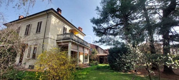 casa indipendente in vendita a Caluso