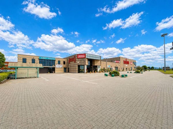 negozio in vendita a Caluso