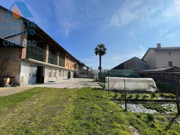 casa indipendente in vendita a Caluso
