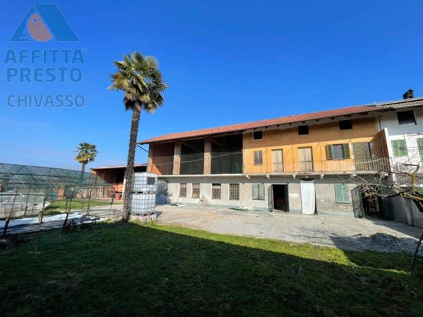 casa indipendente in vendita a Caluso