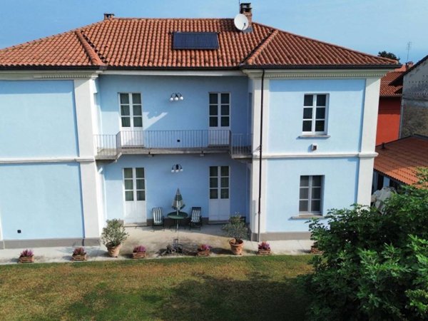 villa in vendita a Caluso in zona Vallo