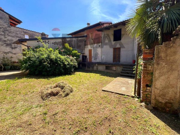 casa indipendente in vendita a Caluso