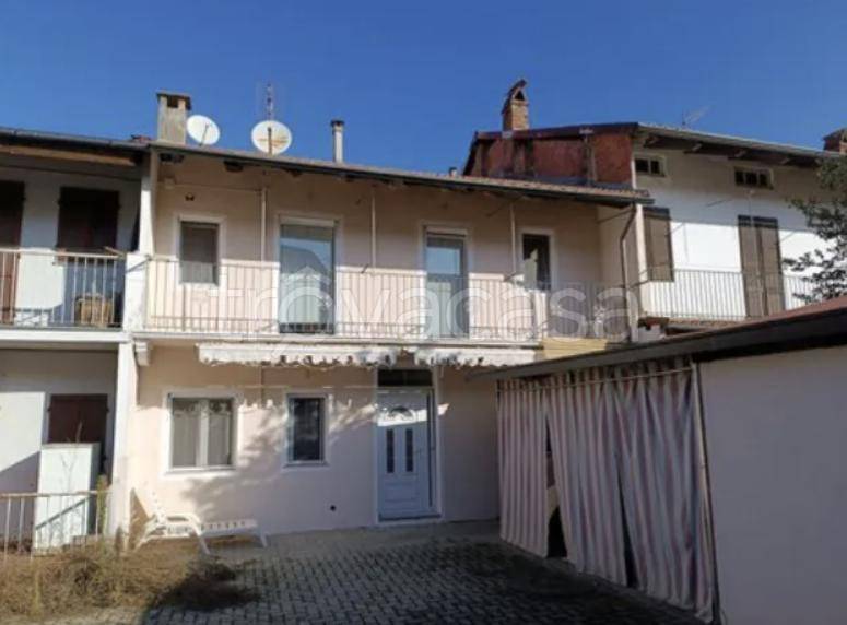 casa indipendente in vendita a Caluso