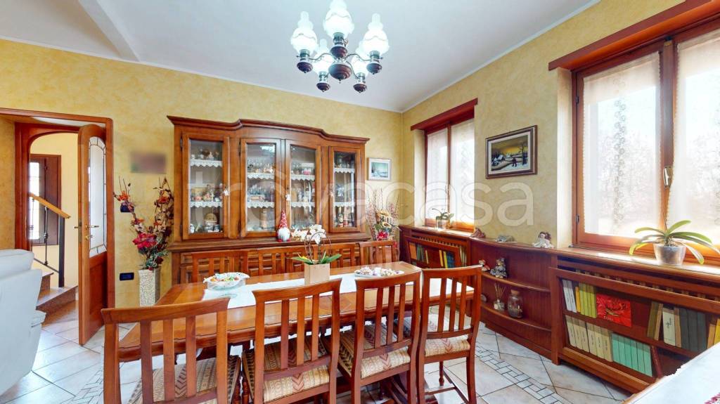 casa indipendente in vendita a Cambiano