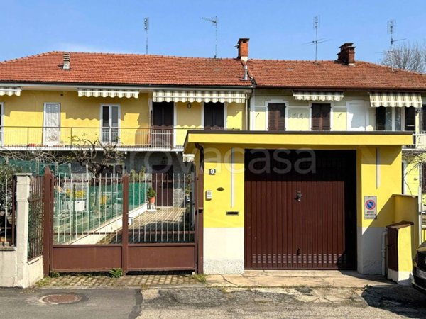 casa indipendente in vendita a Cambiano