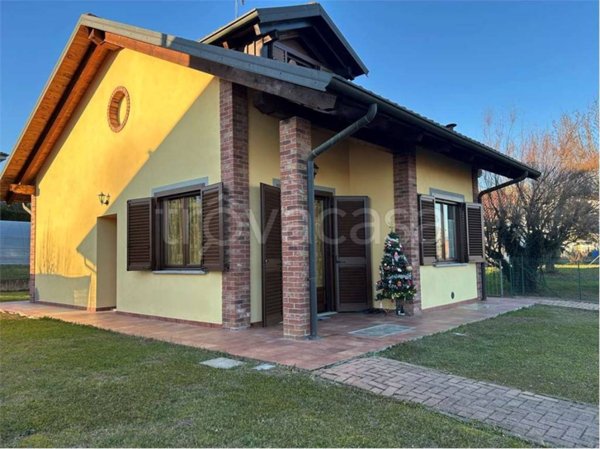 casa indipendente in vendita a Cambiano in zona Madonna della Scala