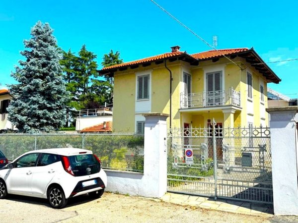 casa indipendente in vendita a Cambiano