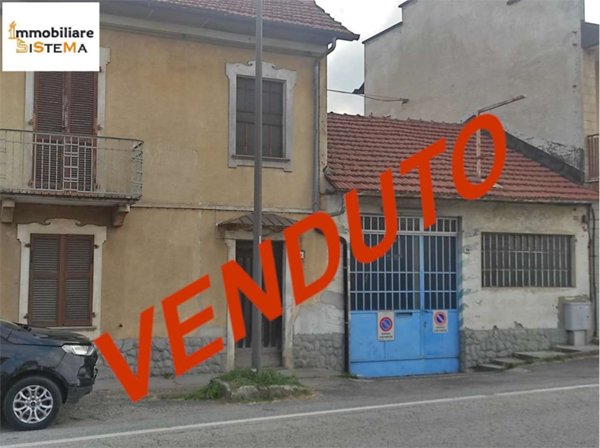 negozio in vendita a Cambiano