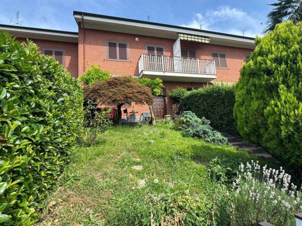 casa indipendente in vendita a Cambiano