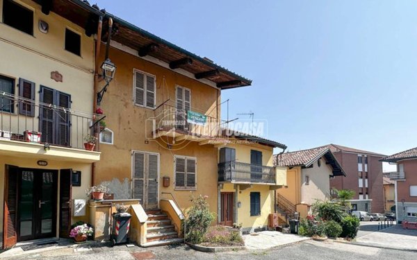 casa indipendente in vendita a Cambiano