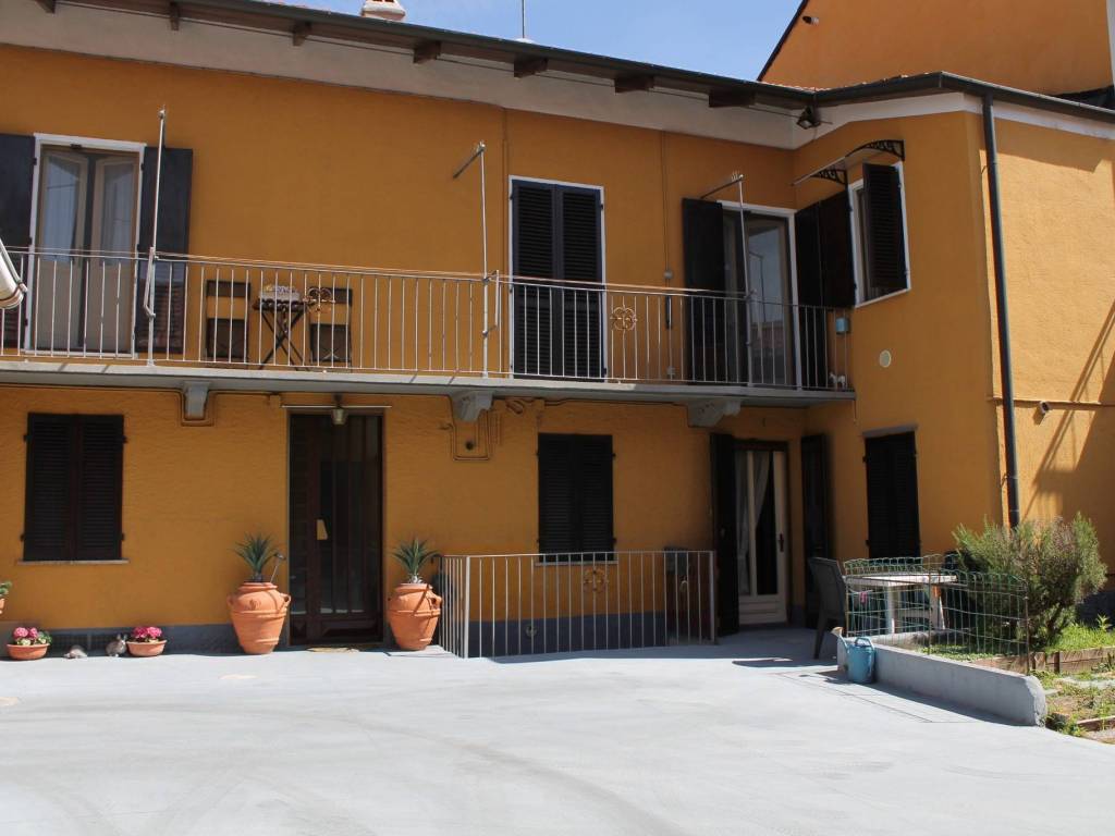 casa indipendente in vendita a Cambiano