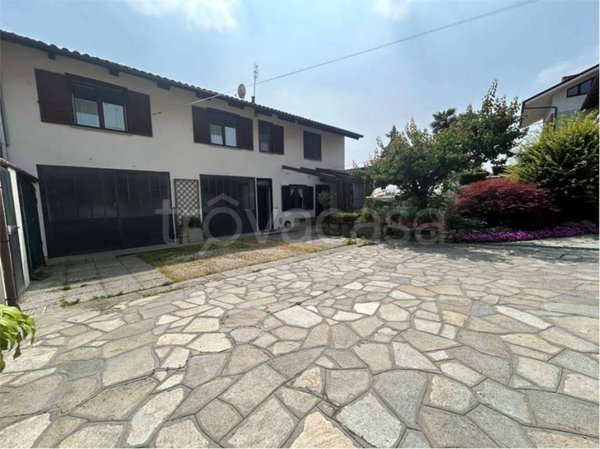 casa indipendente in vendita a Cambiano
