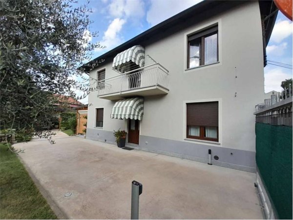 casa indipendente in vendita a Cambiano