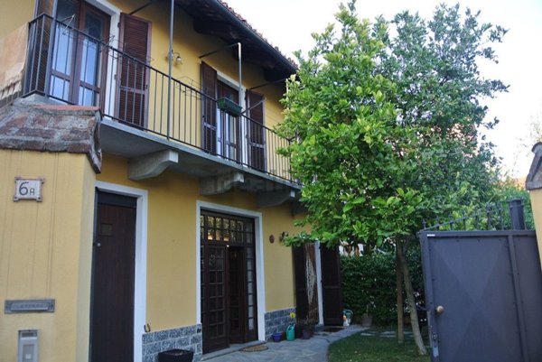 casa indipendente in vendita a Cambiano